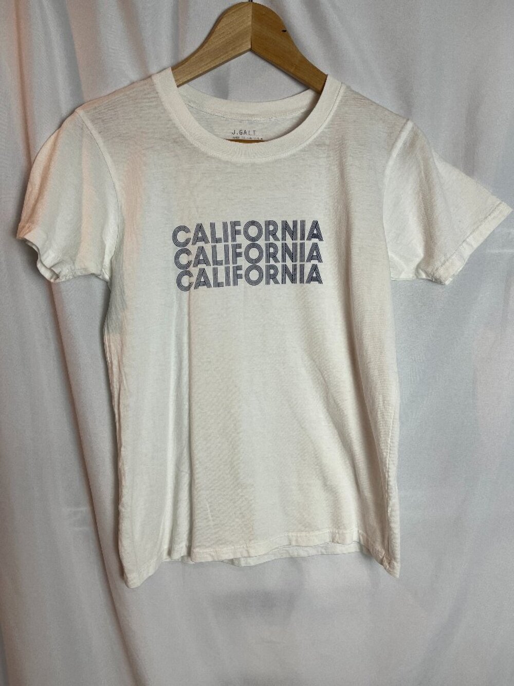Women's White J.Galt 100% Cotton T shirt with "California" Graphic Size S